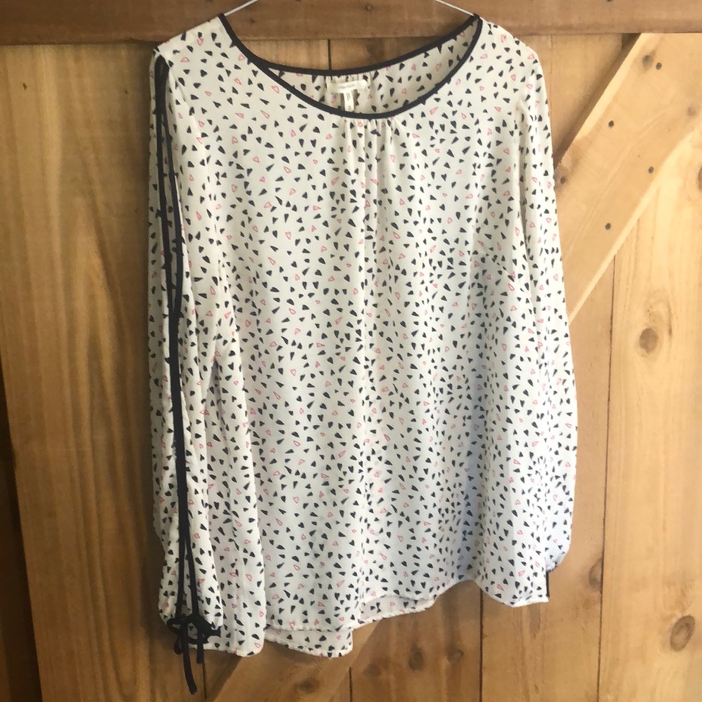Cold shoulder flowy blouse